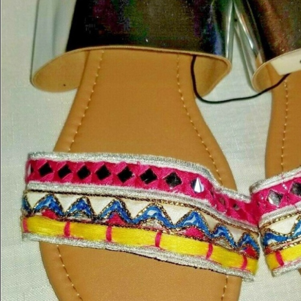 Sole Mate Strap Sandals Daisy790 (NWT) - Picture 5 of 7
